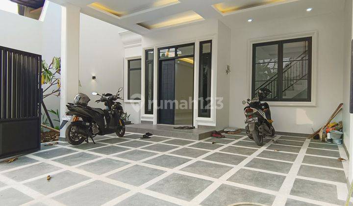 Dijual Rumah White House Modern Classic Di Ciracas Jakarta Timur 2