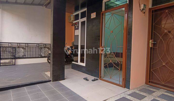 Rumah Bagus Siap Huni  Di Cijantung Jakarta Timur  2