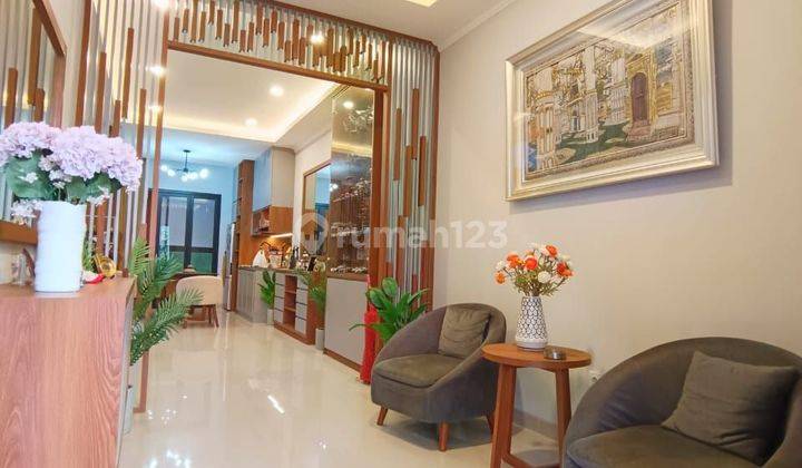 Rumah Bagus Siap Huni Di Pondok Indah Jakarta Selatan  2