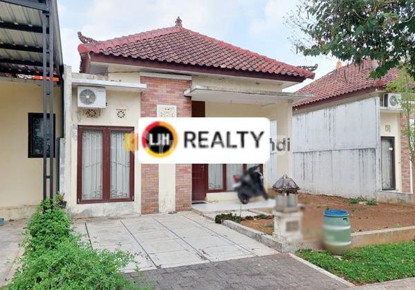 Rumah di Taman Legian Selatan Teras Bali Mijen 1