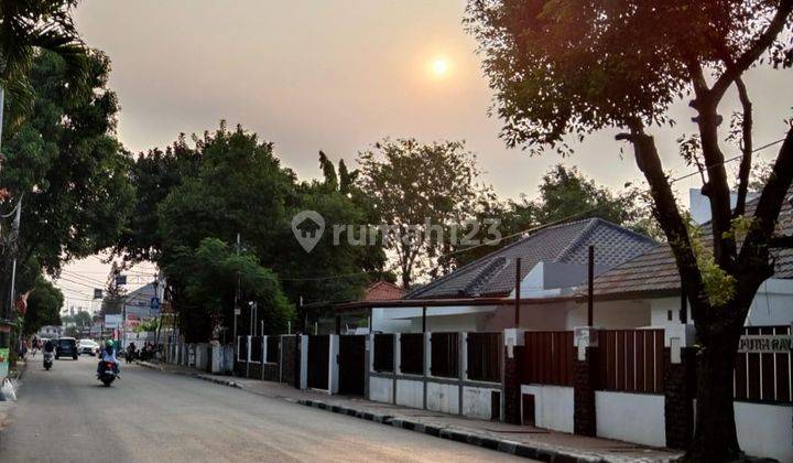 Rumah Luas Dan Murah Di Pinggir Jalan Raya Cempaka putih  1