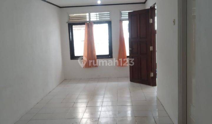 Disewakan Rumah di Utan Kayu 2