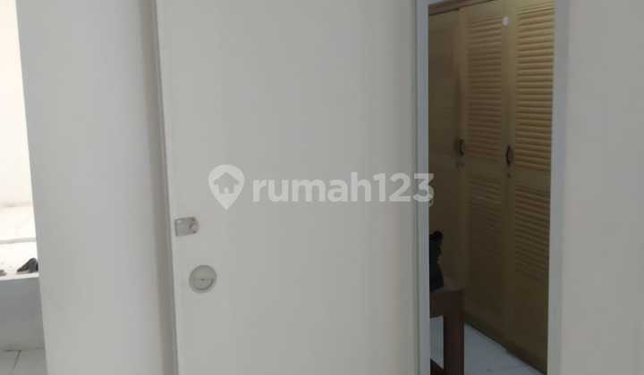 Disewakan Rumah di Utan Kayu 7