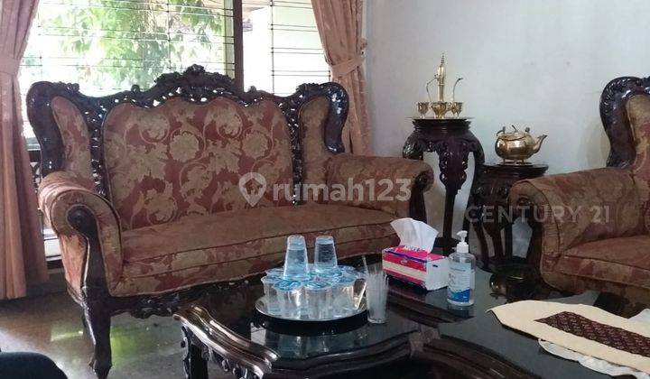 Rumah 1 Lt Dengan Halaman Luas Di Jakarta Timur 2