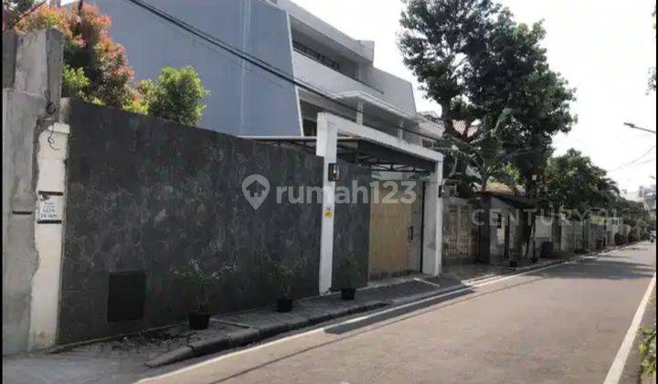 Rumah  Di Menteng Jakarta Pusat Cocok Utk Kantor 1