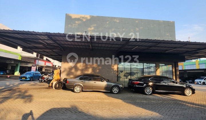 Spacious 281 M2 Car Showroom in Sunter, North Jakarta