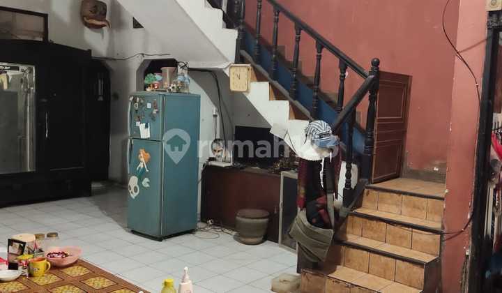 Old House for Sale Inside a Complex in Duren Sawit Area, East Jakarta 2