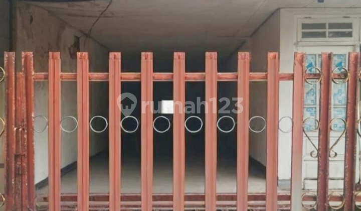 Rumah Bangunan Masih Kokoh, Utan Kayu, Jakarta Timur