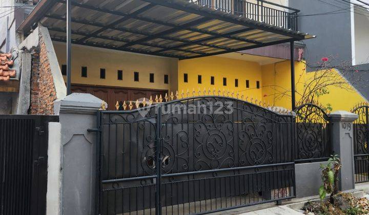 Rumah 2 Lantai Luas 200 m2 di Kayu Putih, Jakarta Timur 1