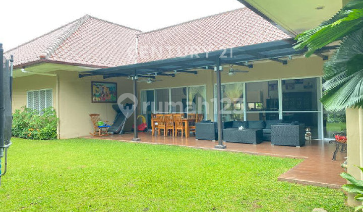 Rumah Mewah Ada Private Pool  Kamar Tidur 6 Ciganjur 