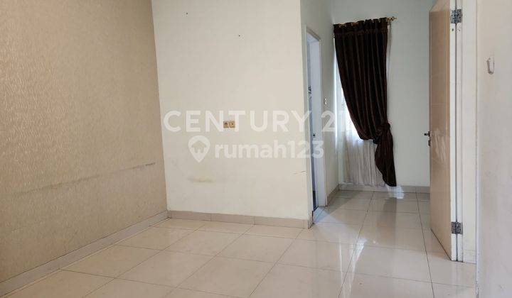 RUMAH CANTIK 2LT SIAP HUNI DI KEMANG PRATAMA 2