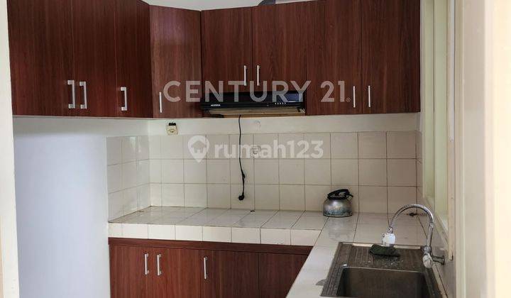 RUMAH CANTIK 2LT SIAP HUNI DI KEMANG PRATAMA 2