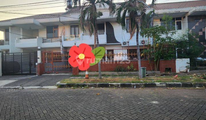 Rumah 2 Lantai Terawat, Tenang Asri di Kemayoran 1