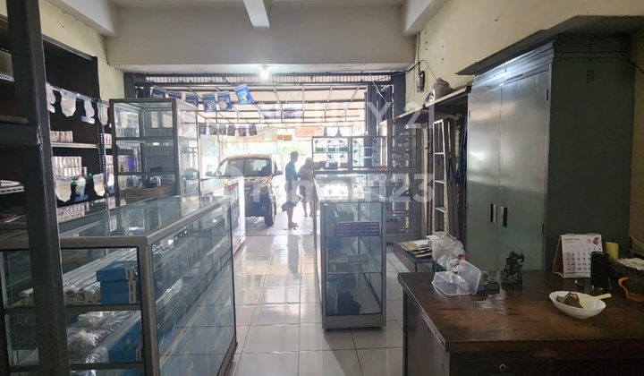 Shop House 180 M2 On The Side of Cempaka Putih Main Road, East Jakarta 2