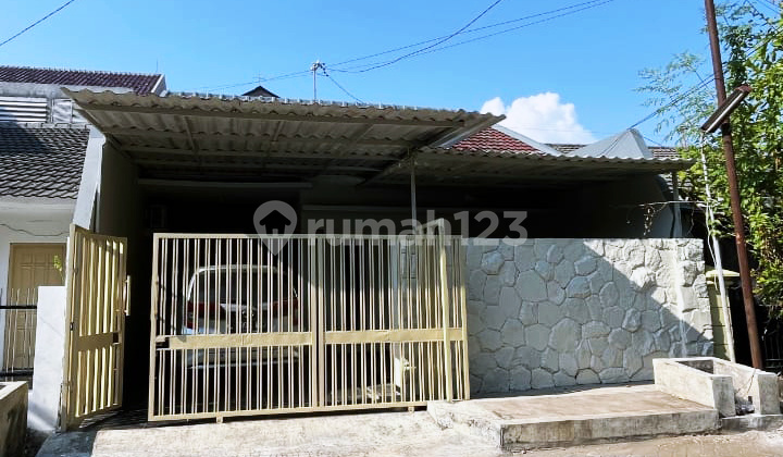 Rumah Sutorejo Timur, Mulyorejo Surabaya