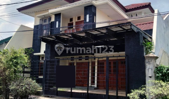 Nice House with SHM in Rungkut Asri, Surabaya Nice House with SHM in Rungkut Asri, Surabaya