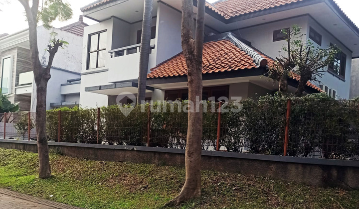 Rumah Graha Famili, Wiyung Surabaya