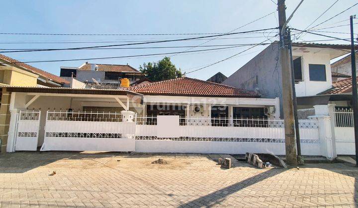 Rumah Bagus di Jl. Darmo Harapan Utara
, Surabaya 1