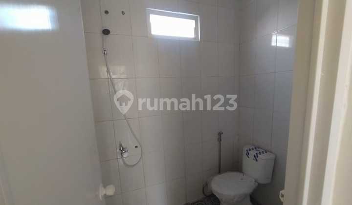 Nice House in Rungkut Asri Tengah, Surabaya 2