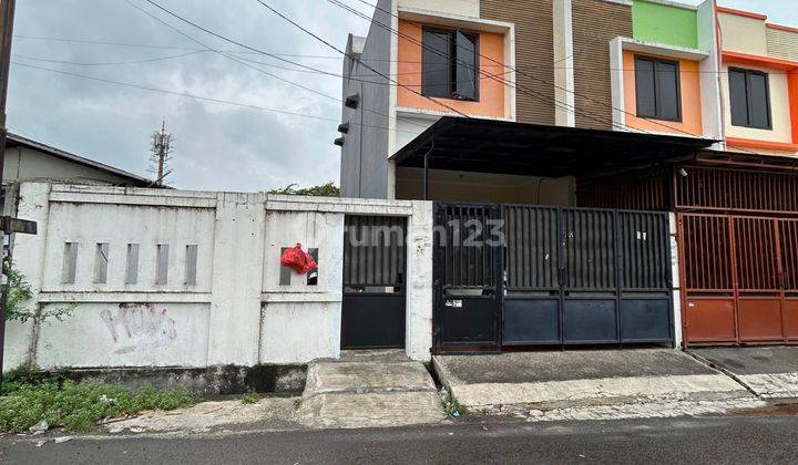 Dijual Cepat Rumah di Jalan Anyelir 2 Lantai Bagus 1