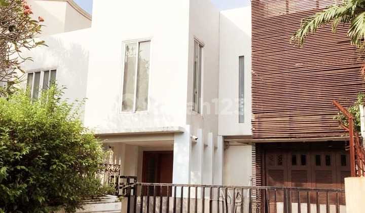 For Quick Sale: Tulodong Senopati House, Good Price, Move-In Ready