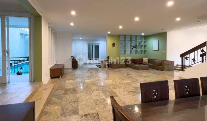Rumah Cantik Bagus dan Mewah Tanah Luas ada Kolam Renang di Kemang Village Jakarta Selatan 7