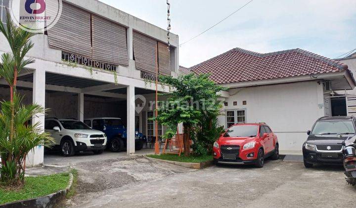 Rumah bagus dijual murah tanah luas bonus cafe 1