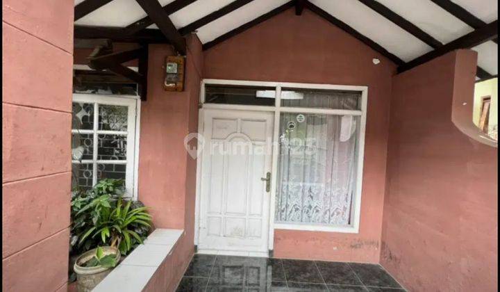 Rumah khusus untuk mahasiswa akses dalam gang sekeloa dipatiukur 2