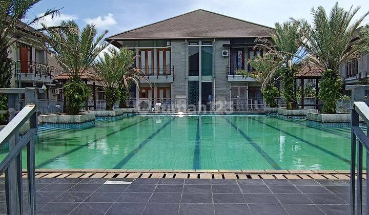 Rumah Dekat Tol Pasteur Dilengkapi Swim Pool Pasteur Bandung 1