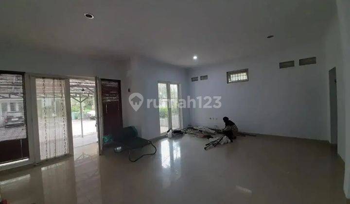 Rumah Besar Cocok Untuk Kantor, Usaha Dan Tempat Tinggal Di Cigadung Dago Bandung 2