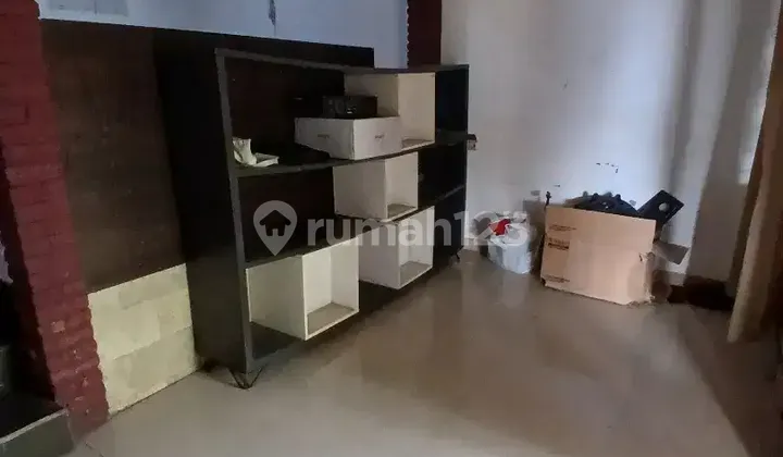 Semi-Furnished Ready-to-Occupy House in a Housing Complex in Ujung Berung, Bandung 2