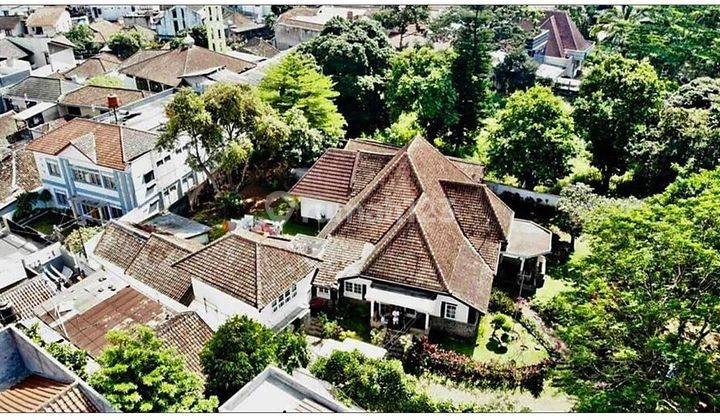 Rumah Kalsik Pusat Kota Bandung Siap Huni 1