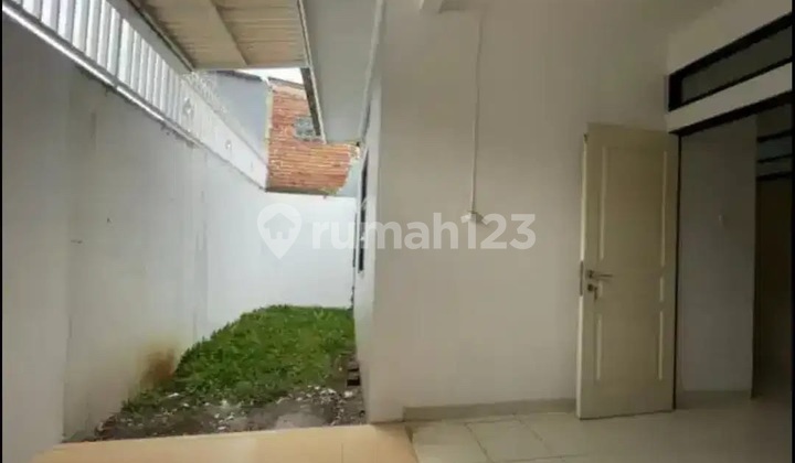 Minimalist House Ready to Occupy in Cimahi Cihanjuang Complex, Bandung House Minimalist House Ready to Occupy in Cimahi Cihanjuang Complex, Bandung House