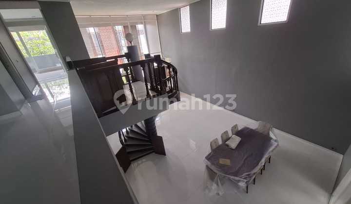 Disewakan Rumah Modern Minimalis Lokasi Stratedis di Sayap Sukahaji 1