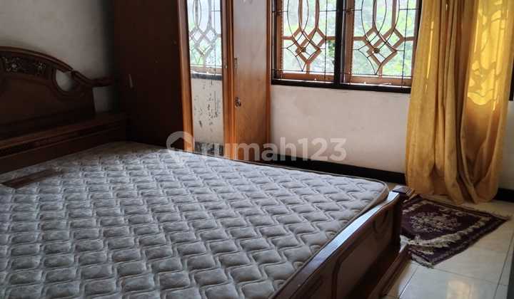 Dijual Rumah 2 Lantai Siap Huni, Hoek di Metro Margahayu Raya Dijual Rumah 2 Lantai Siap Huni, Hoek di Metro Margahayu Raya