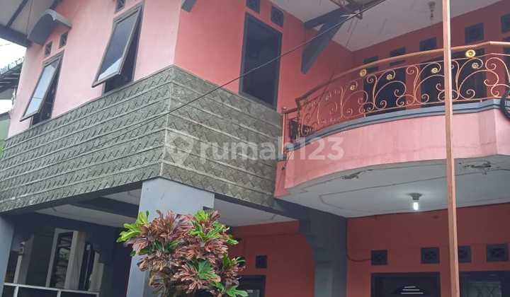 For Rent: 2-story house suitable for boarding and office in Sukaluyu-Cikutra, Bandung.