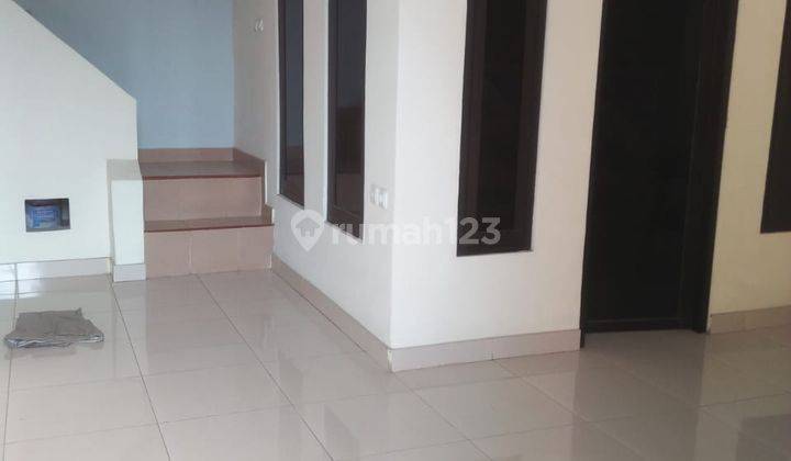 Ruko Terawat Nyaman Dan Aman di Sayap Taman Kopo Indah Bandung 2
