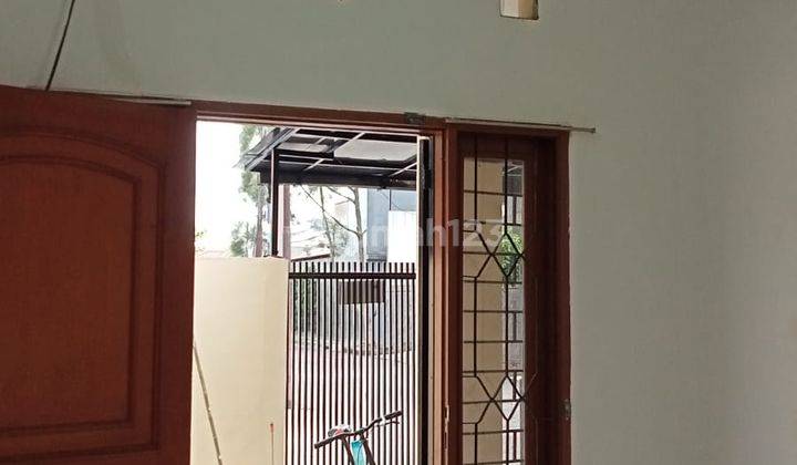 Rumah Terawat Nyaman Dan Aman di Taman Holis Indah 1 Bandung 1