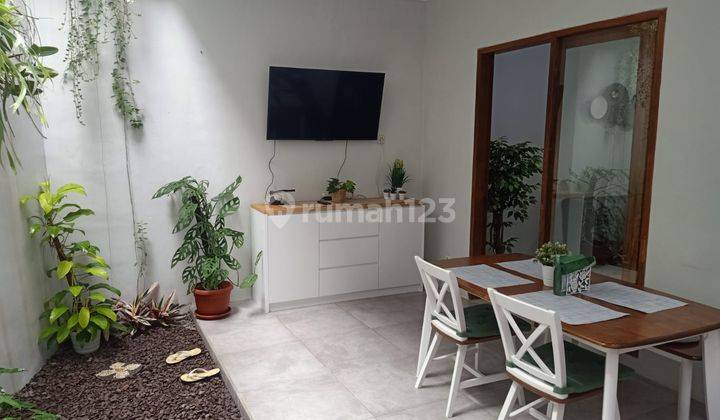  Rumah Modern Nyaman Dan Asri di Sariwangi Bandung 5
