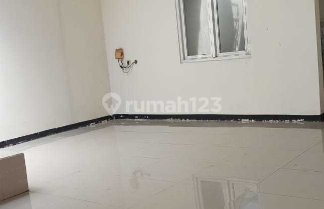 Rumah Minimalis di Taman Kopo Indah Tki 5, Bandung