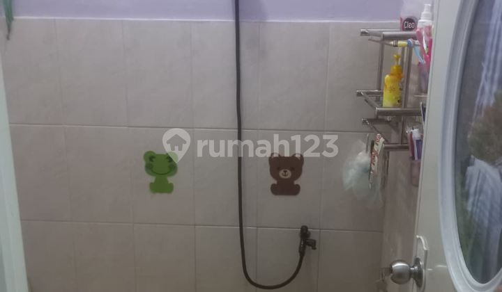 Di Jual Rumah Rapih 2 Lantai Di Cingised 2