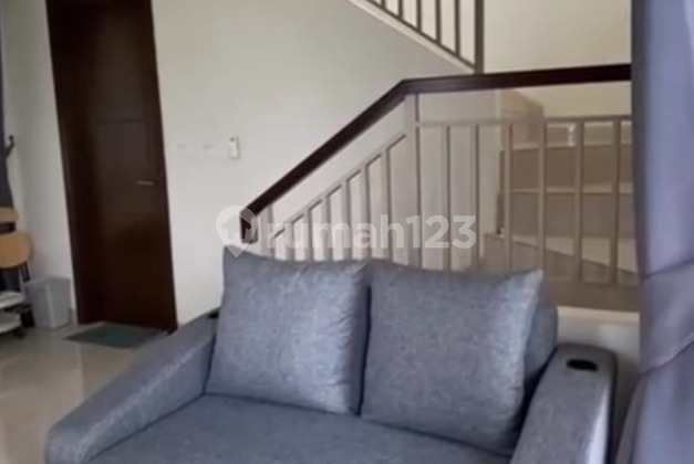Di Sewa Rumah 2 Lantai Hoek Siap Huni Semifurnish Di Podomoro 1