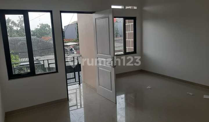 Disewakan Rumah Baru Minimalis 2 Lantai di Sayap Reog - Turangga 2