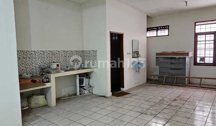 Disewaksn Ruko Strategis Ramai di Taman Kopo Indah TKI 2