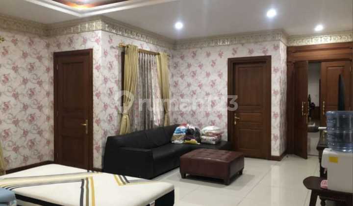 Luxury House for Sale Ready to Occupy in Batununggal