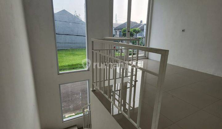 Rumah Baru 2 Lantai Dengan View Cantik di Mekarwangi 1