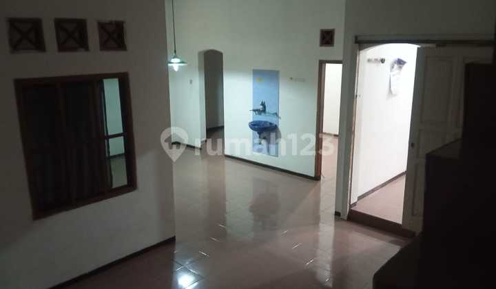 Disewakan Rumah 2 Lantai Dekat Sekolah As Shiffa Margahayu Raya Disewakan Rumah 2 Lantai Dekat Sekolah As Shiffa Margahayu Raya