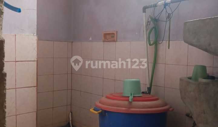 Di Jual Rumah Lama Hoek di Riung Bandung 2