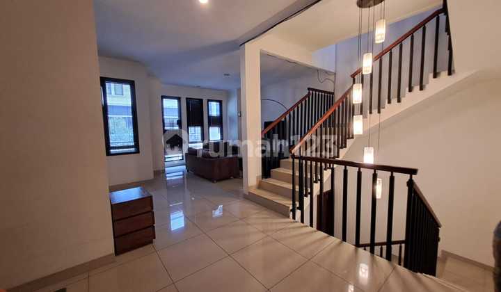 Dijual Rumah Minimalis Full Furnish di Setra Duta Bandung Dijual Rumah Minimalis Full Furnish di Setra Duta Bandung