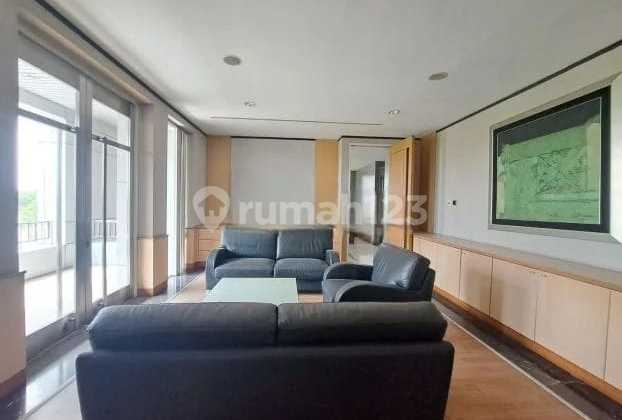 Commercial Building in Batununggal Bandung